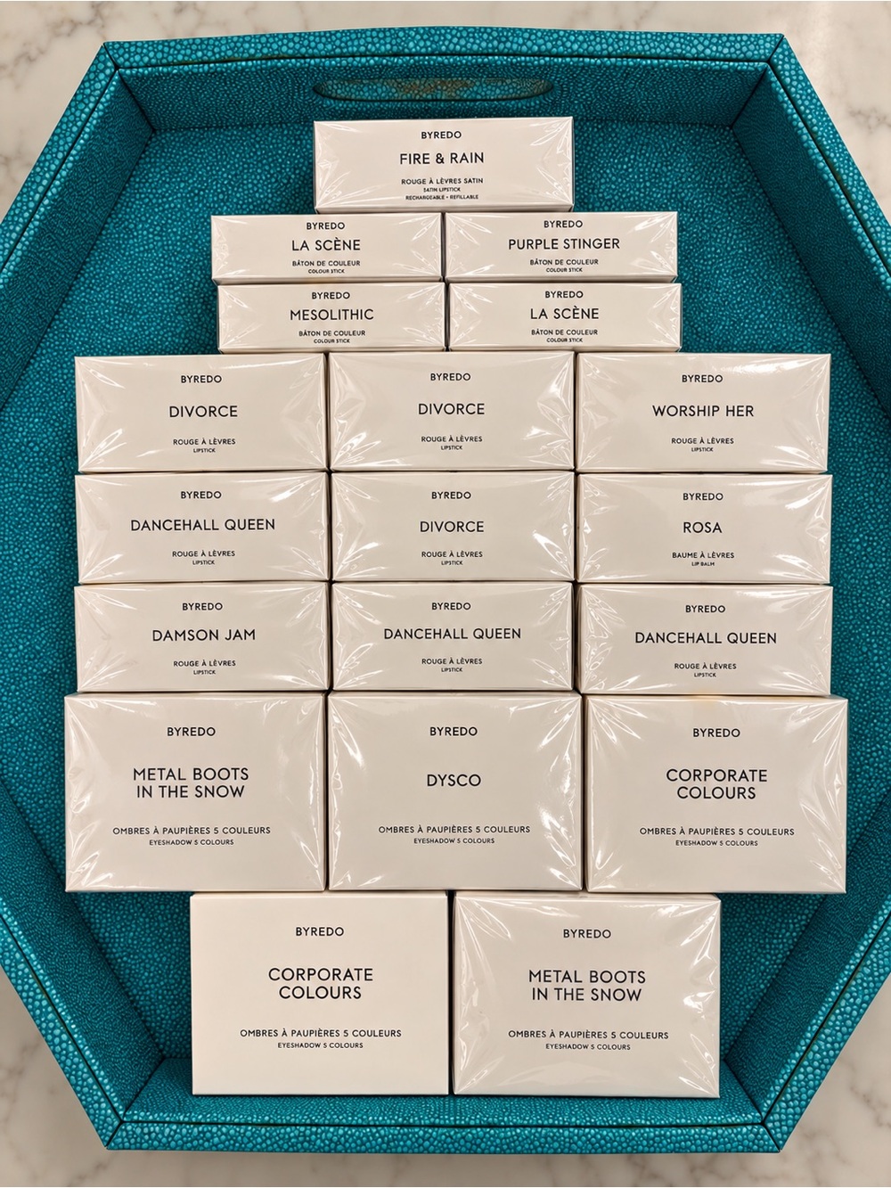 $1k+ BYREDO Luxury Makeup Bundle – 19 Pieces